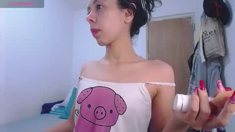 Snapshot of annie_rosse1017 chatting on October 11, 4:28 am annie_rosse1017 online show from October 11, 4:28 am