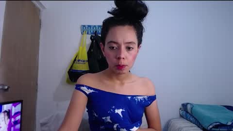 Snapshot of annie_rosse1017 chatting on September 17, 2:42 am annie_rosse1017 online show from September 17, 2:42 am