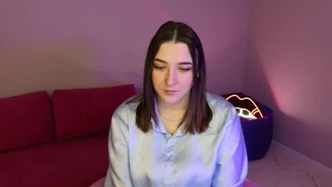 Snapshot of anniedodge chatting on October 14, 1:08 am Annie online show from October 14, 1:08 am