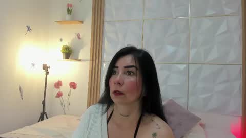   online show from June 29, 1:33 pm
