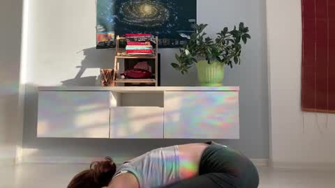 Snapshot of anntics_ chatting on September 12, 3:29 am N  antics online show from September 12, 3:29 am