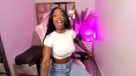 Anny Osorio online show from February 17, 7:33 pm