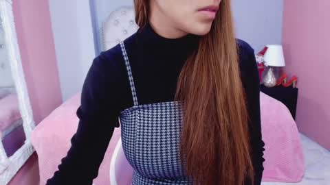 AnnyXhot online show from January 22, 11:34 am