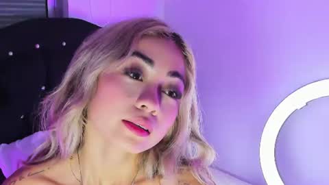 Annyy Ricee28 online show from July 7, 12:19 pm