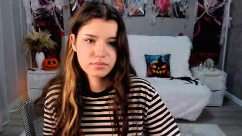 Anora online show from November 7, 1:28 pm