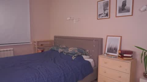 Anora online show from November 29, 5:39 pm