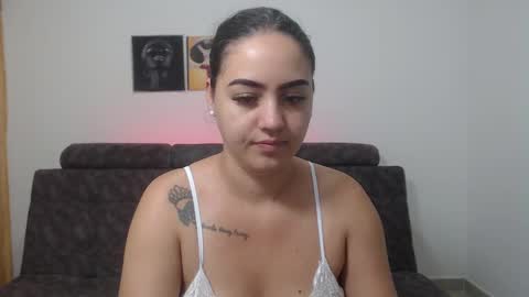 Snapshot of anthonela_queen chatting on March 11, 10:51 am Anthonela Queen online show from March 11, 10:51 am