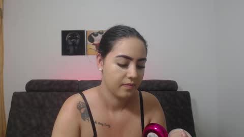 Snapshot of anthonela_queen chatting on March 1, 11:17 am Anthonela Queen online show from March 1, 11:17 am
