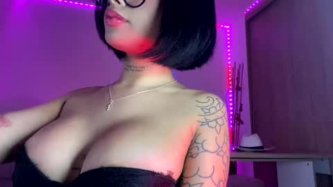 Snapshot of antonella_silva chatting on December 12, 10:31 pm Anto online show from December 12, 10:31 pm