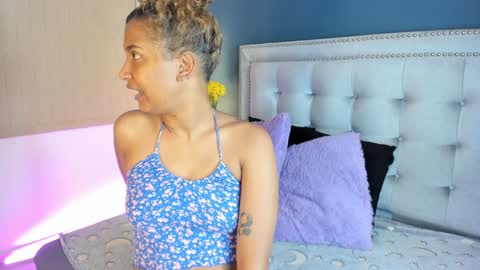 Sarah online show from January 5, 11:37 am