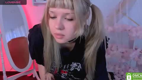Snapshot of antonia_ferrero chatting on September 14, 7:28 am antonia_ferrero online show from September 14, 7:28 am
