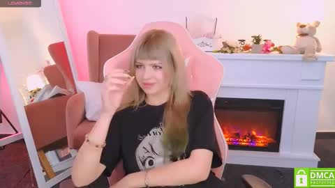 Snapshot of antonia_ferrero chatting on September 23, 7:06 am antonia_ferrero online show from September 23, 7:06 am