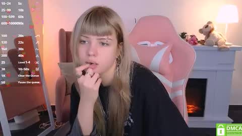 Snapshot of antonia_ferrero chatting on October 8, 6:18 am antonia_ferrero online show from October 8, 6:18 am