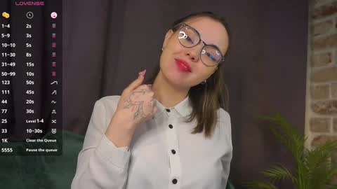 Mary online show from February 8, 7:16 pm