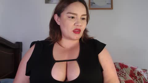 Snapshot of antoniamoreno82 chatting on September 18, 9:24 pm antonia online show from September 18, 9:24 pm