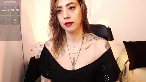 Snapshot of antoniavillamizar chatting on December 13, 9:36 am Anto online show from December 13, 9:36 am