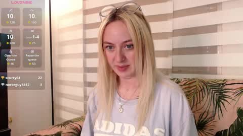 Antonia online show from June 4, 11:09 pm