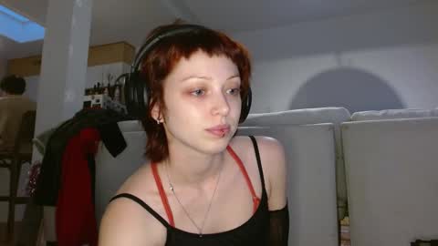 Lila online show from November 9, 9:11 pm