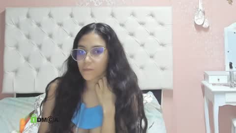 Snapshot of aome_rainbow2 chatting on December 15, 9:13 am Aome Rainbow online show from December 15, 9:13 am