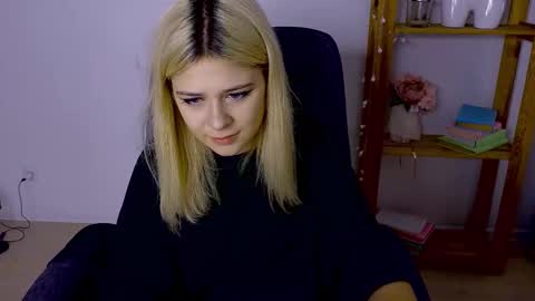 ApheliaStar online show from November 8, 4:12 pm