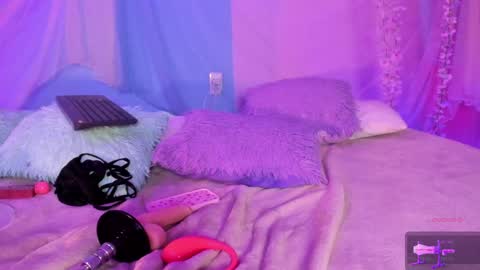 Lily online show from April 16, 9:39 pm