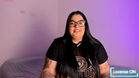 Snapshot of apriilpeach_ chatting on January 10, 10:25 pm Maria online show from January 10, 10:25 pm
