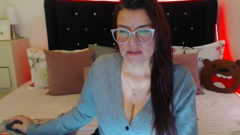 April online show from January 14, 4:23 pm