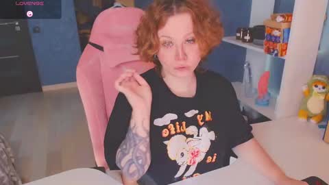 Snapshot of april_hentaigirl chatting on October 19, 7:54 am    my special content  online show from October 19, 7:54 am