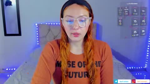 Snapshot of april_sommers chatting on September 15, 11:40 am April online show from September 15, 11:40 am
