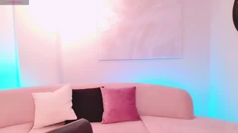Snapshot of aprilrhodes_ chatting on January 12, 5:11 pm April Rhodes online show from January 12, 5:11 pm