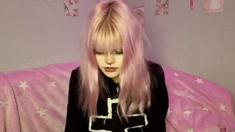 Alice D online show from June 7, 9:10 pm