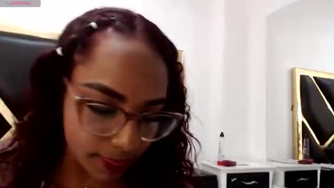 april y crystal online show from July 7, 7:38 pm