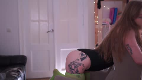 aqua_sultry online show from January 8, 8:50 pm