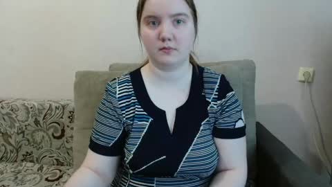 Josefin online show from June 2, 4:02 am