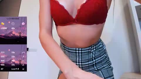 aquilaris online show from November 7, 1:28 pm