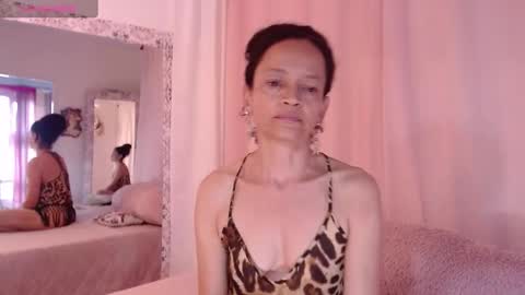 Nadia Cyel online show from February 23, 7:01 pm