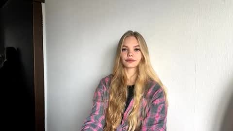 Amelia online show from November 3, 6:17 am