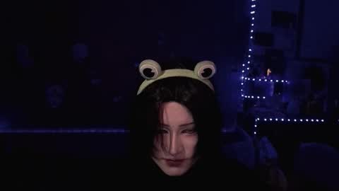 Ahri online show from September 28, 6:13 pm