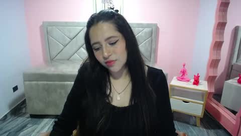 Aria online show from November 15, 10:11 pm