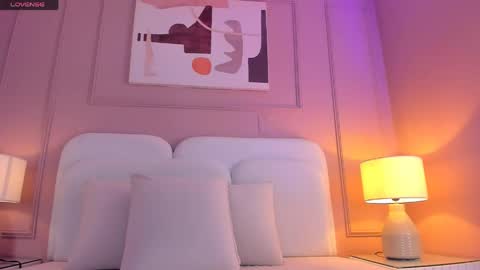 Aria  online show from April 9, 2:47 am