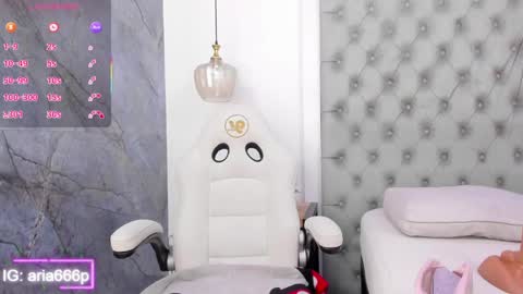 aria online show from September 30, 12:00 pm