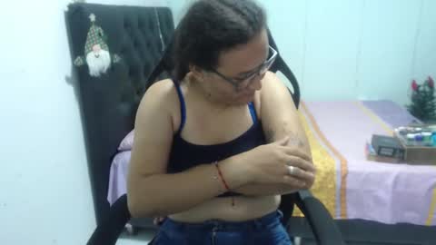 ...Ariana... online show from November 29, 6:56 pm