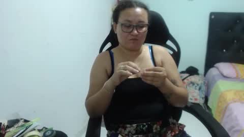 ...Ariana... online show from November 1, 7:07 pm