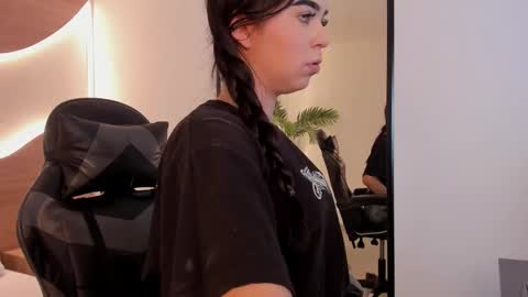 A R I A D N A online show from February 18, 10:31 pm