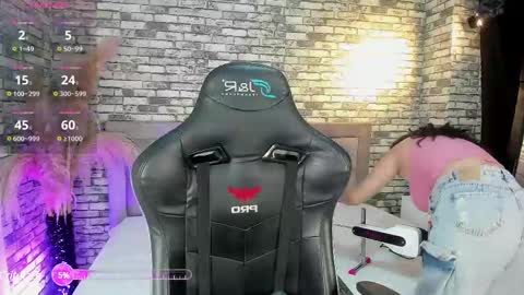 -  -. .- Ariadna -. .-  - online show from March 11, 12:50 pm