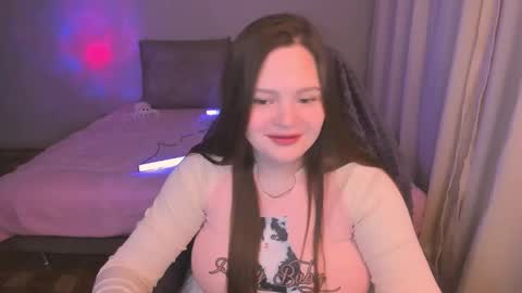 Snapshot of arialane_ chatting on October 19, 8:33 pm Aria online show from October 19, 8:33 pm