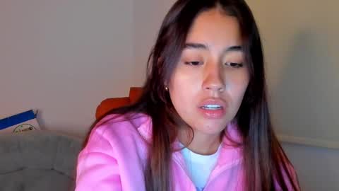 Aria Montgomery online show from February 4, 8:46 am