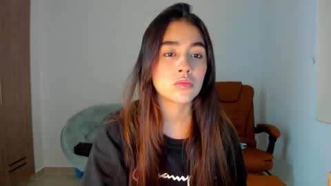 Aria Montgomery online show from February 24, 5:19 am