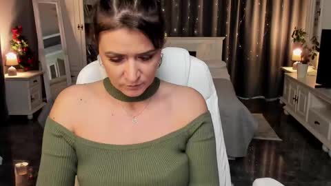 Ana online show from December 14, 12:55 pm