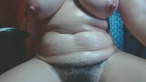 Snapshot of arianathomson chatting on October 16, 7:27 pm ARIANA online show from October 16, 7:27 pm